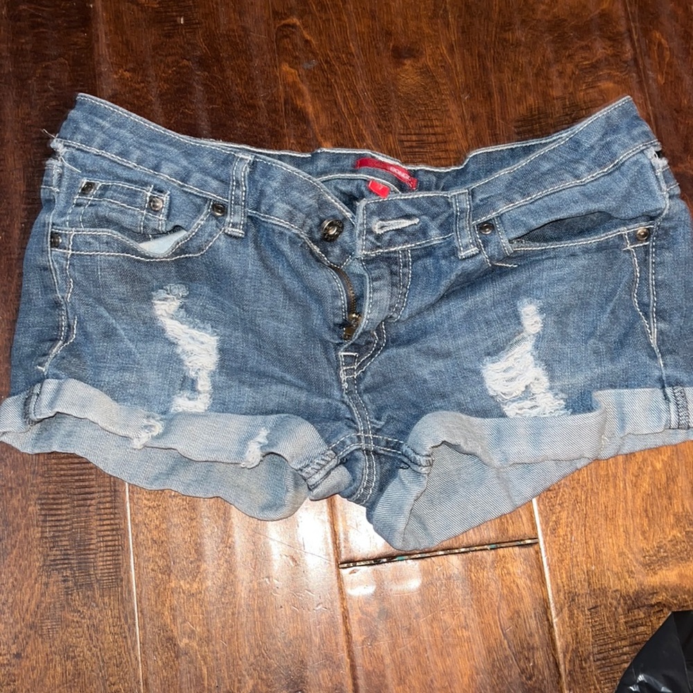 Jean shorts with lace